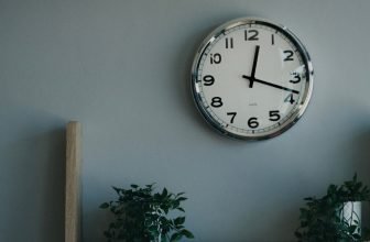Clock Buying Guide: Find the Right Timepiece for Every Room